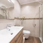 公寓 Garavan Avec Piscine A Proximite Italie Et Monaco 芒通