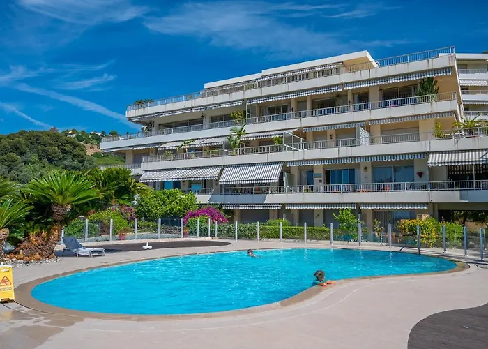 Garavan Avec Piscine A Proximite Italie Et Monaco * Мантон